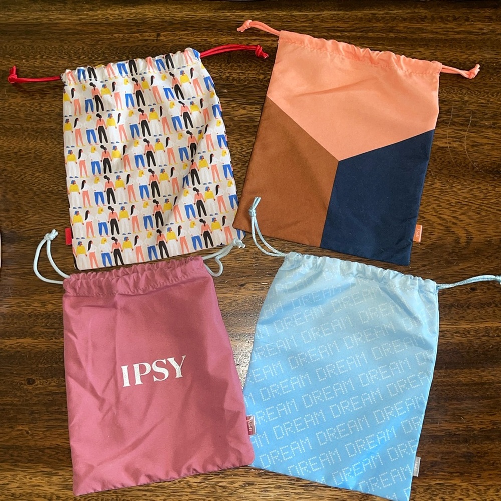 **Bundle** IPSY bags